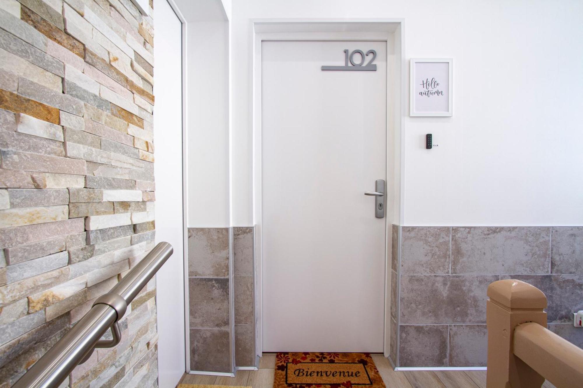 Promenade D'automne: Cozy With Netflix, Wi-fi & Free Parking * Chalons-en-Champagne